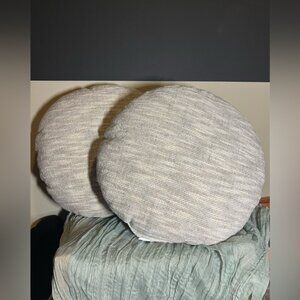 Throw Pillows PAIR OF TWO. NEW IN Package